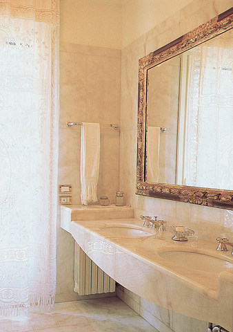 Luxury Carrara Marble Bathroom Design