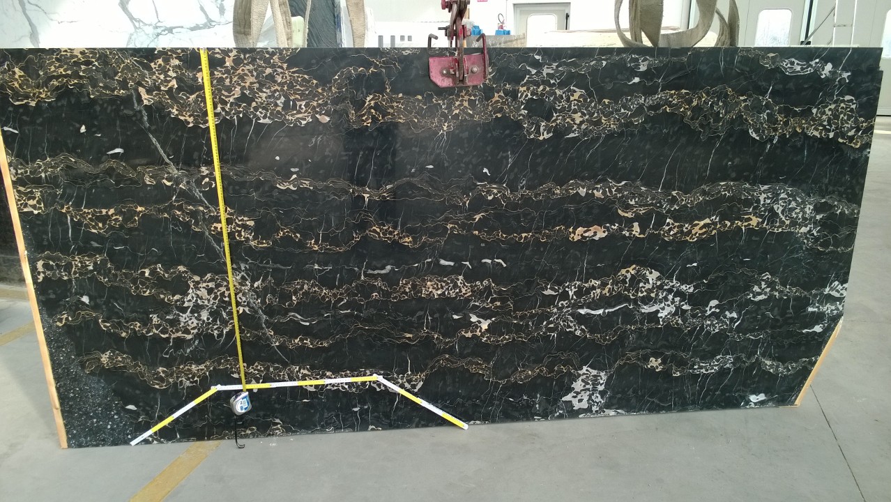 Luxury Carrara Marble Slabs