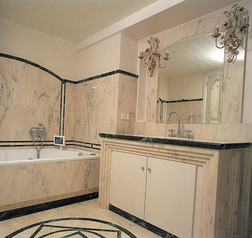 Luxury Carrara Marble Bathroom Design