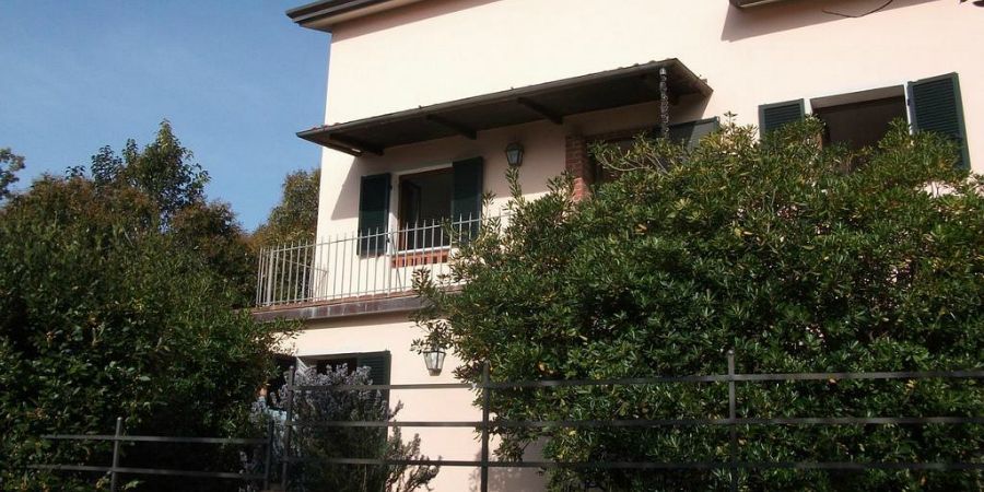 Bespoke Carrara Marble Installations