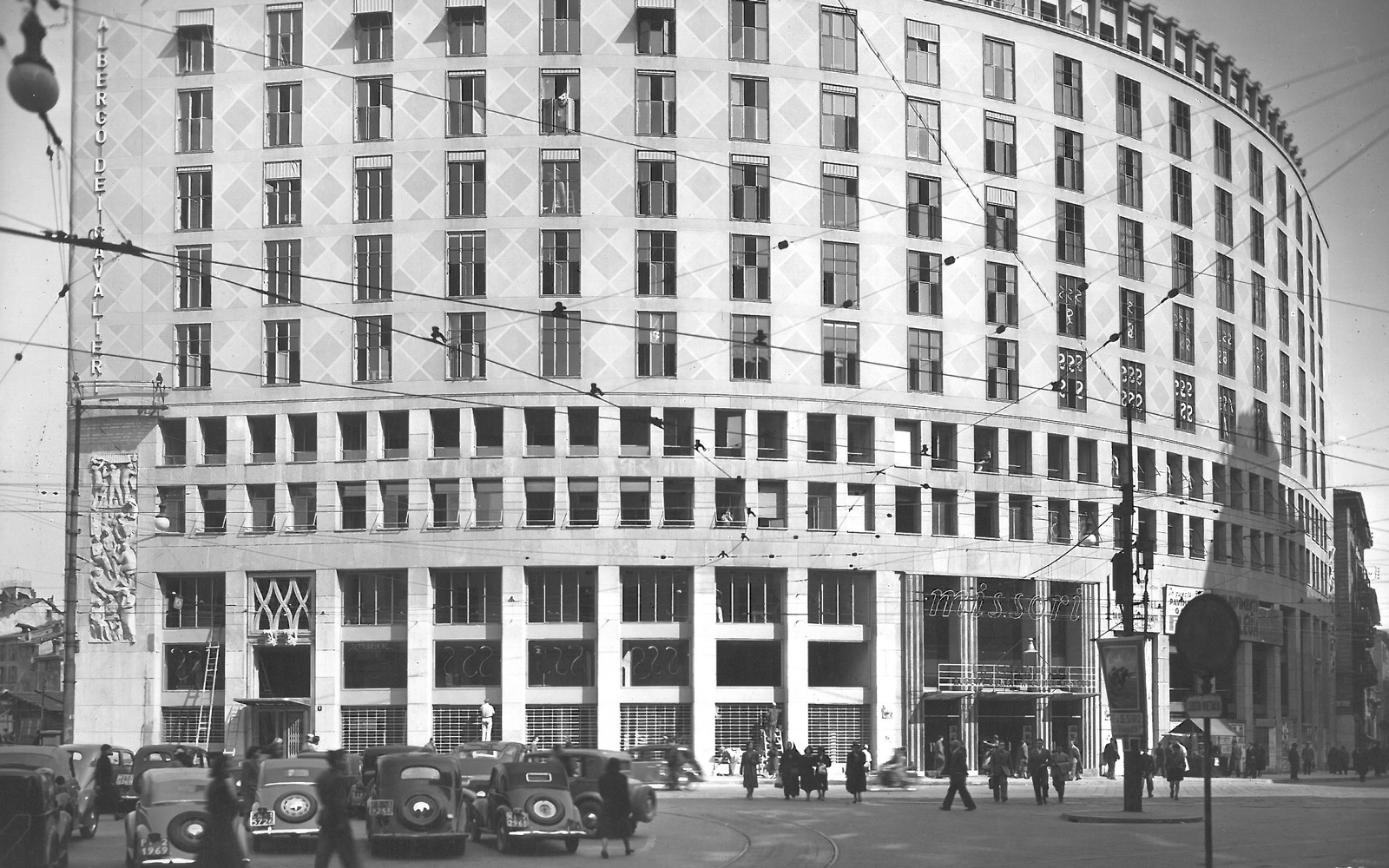 Bespoke Carrara Marble Installations