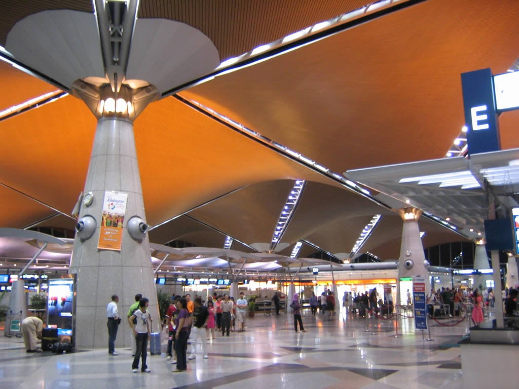 Bespoke Carrara Marble Installations