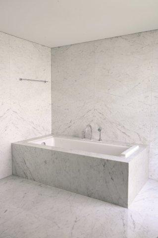 Bespoke Carrara Marble Installations