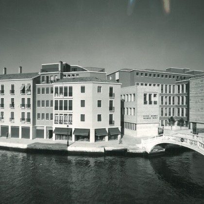 Bespoke Carrara Marble Installations