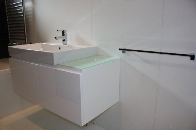 Bespoke Carrara Marble Installations