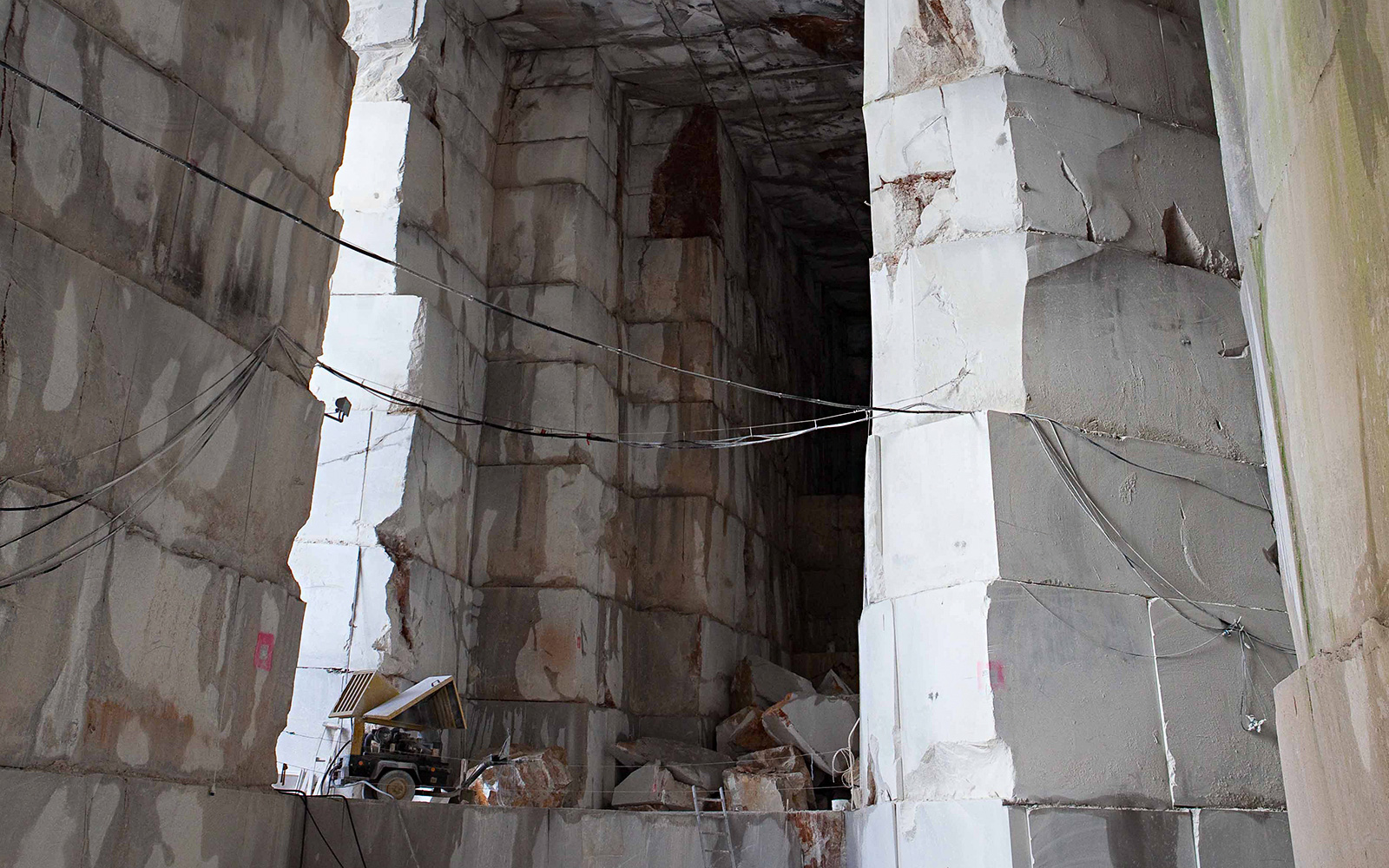 Bespoke Carrara Marble Installations