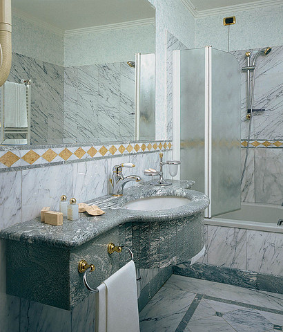 Bespoke Carrara Marble Installations