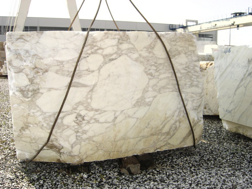Bespoke Carrara Marble Installations