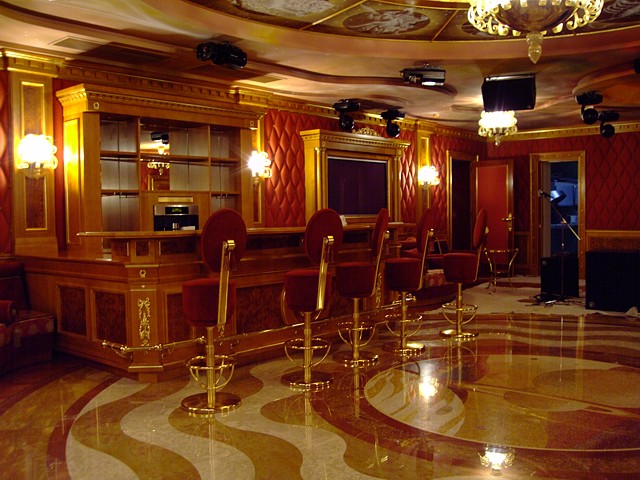 Bespoke Carrara Marble Installations