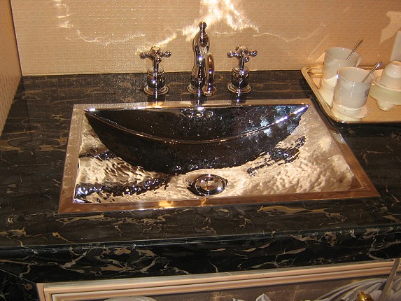 Bespoke Carrara Marble Installations