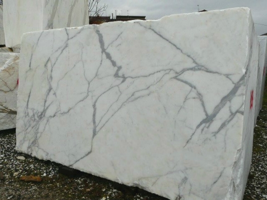 Bespoke Carrara Marble Installations