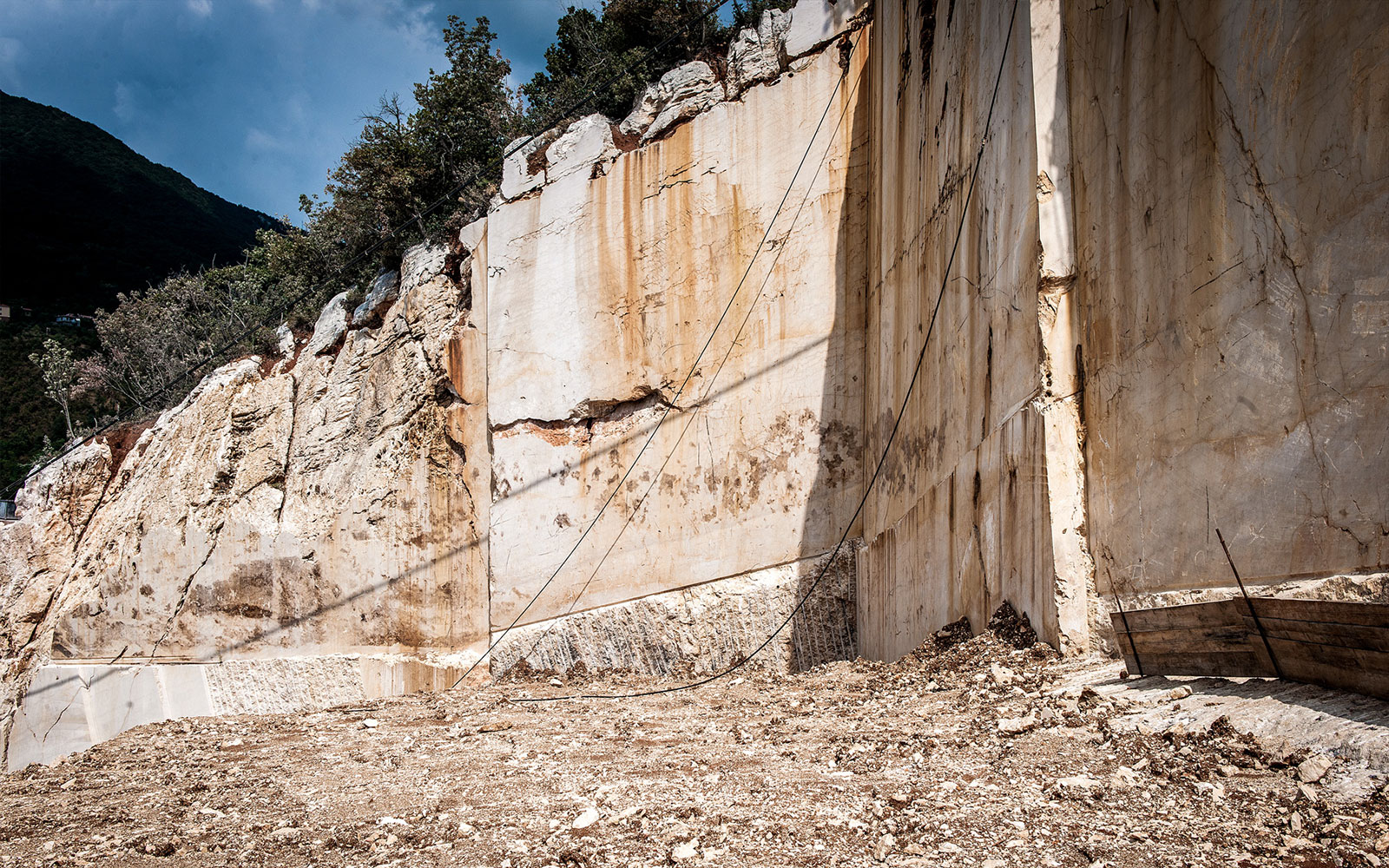 Bespoke Carrara Marble Installations