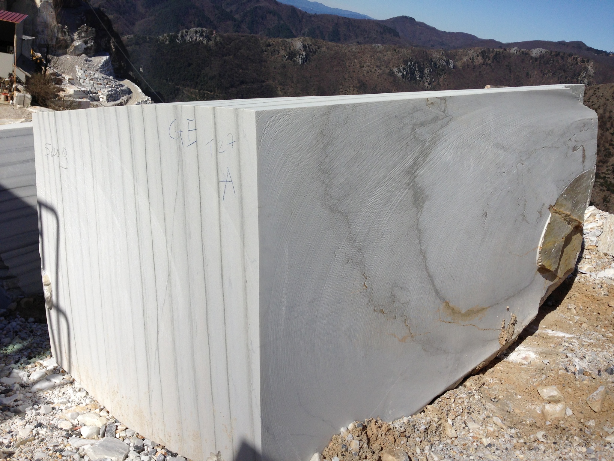 Bespoke Carrara Marble Installations