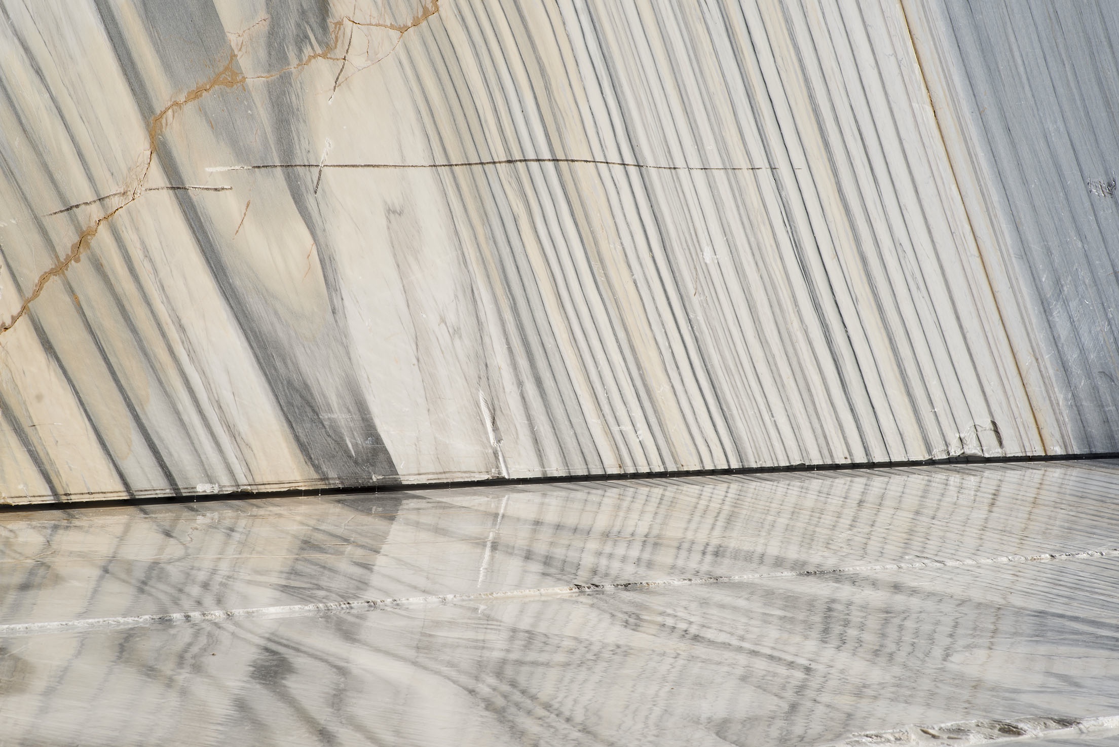 Bespoke Carrara Marble Installations