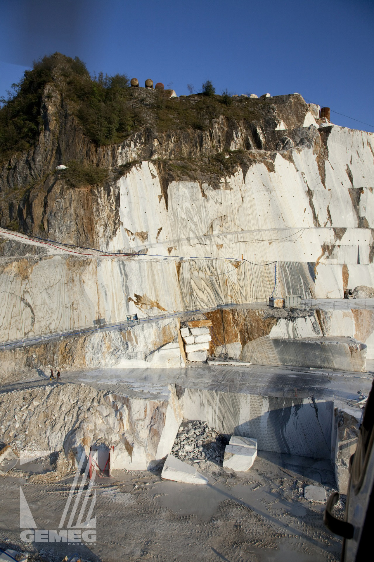 Bespoke Carrara Marble Installations