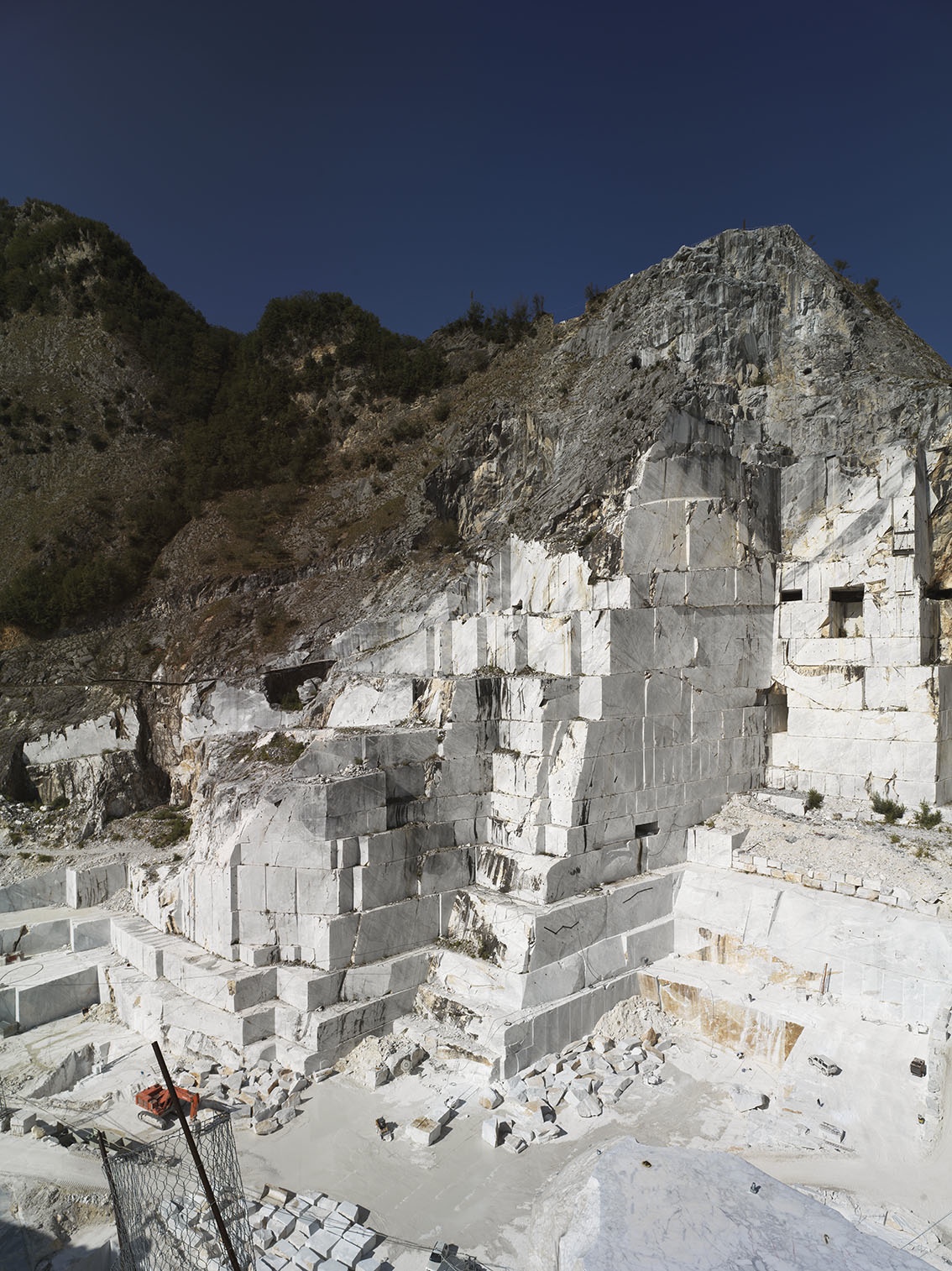 Bespoke Carrara Marble Installations