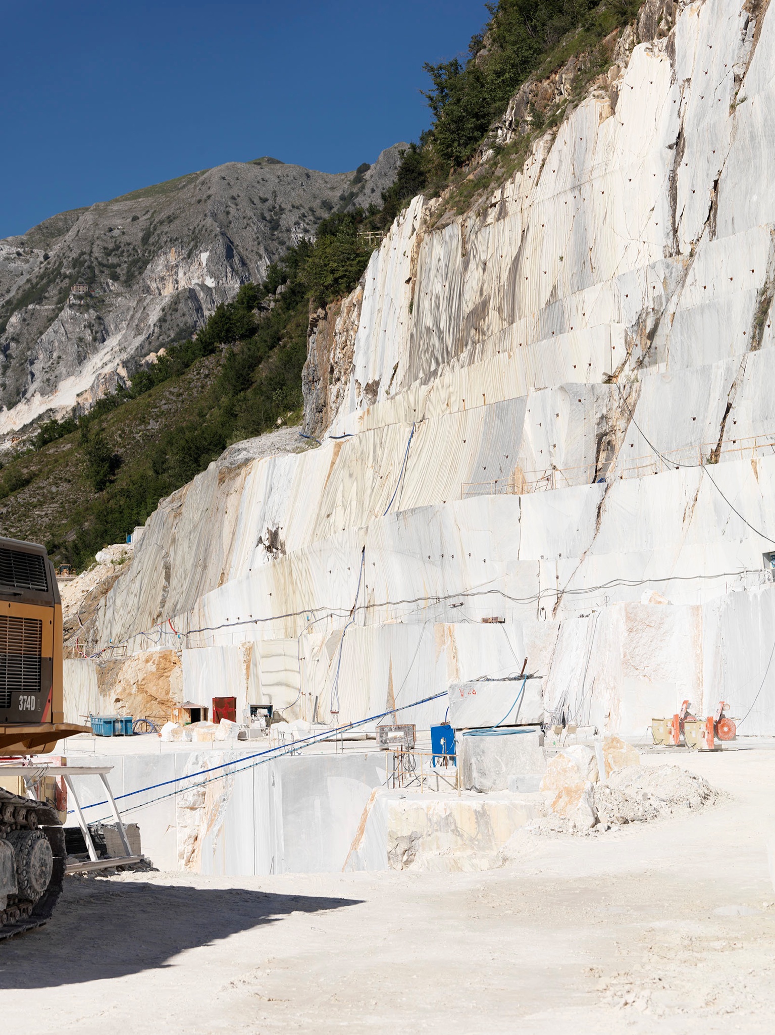 Bespoke Carrara Marble Installations