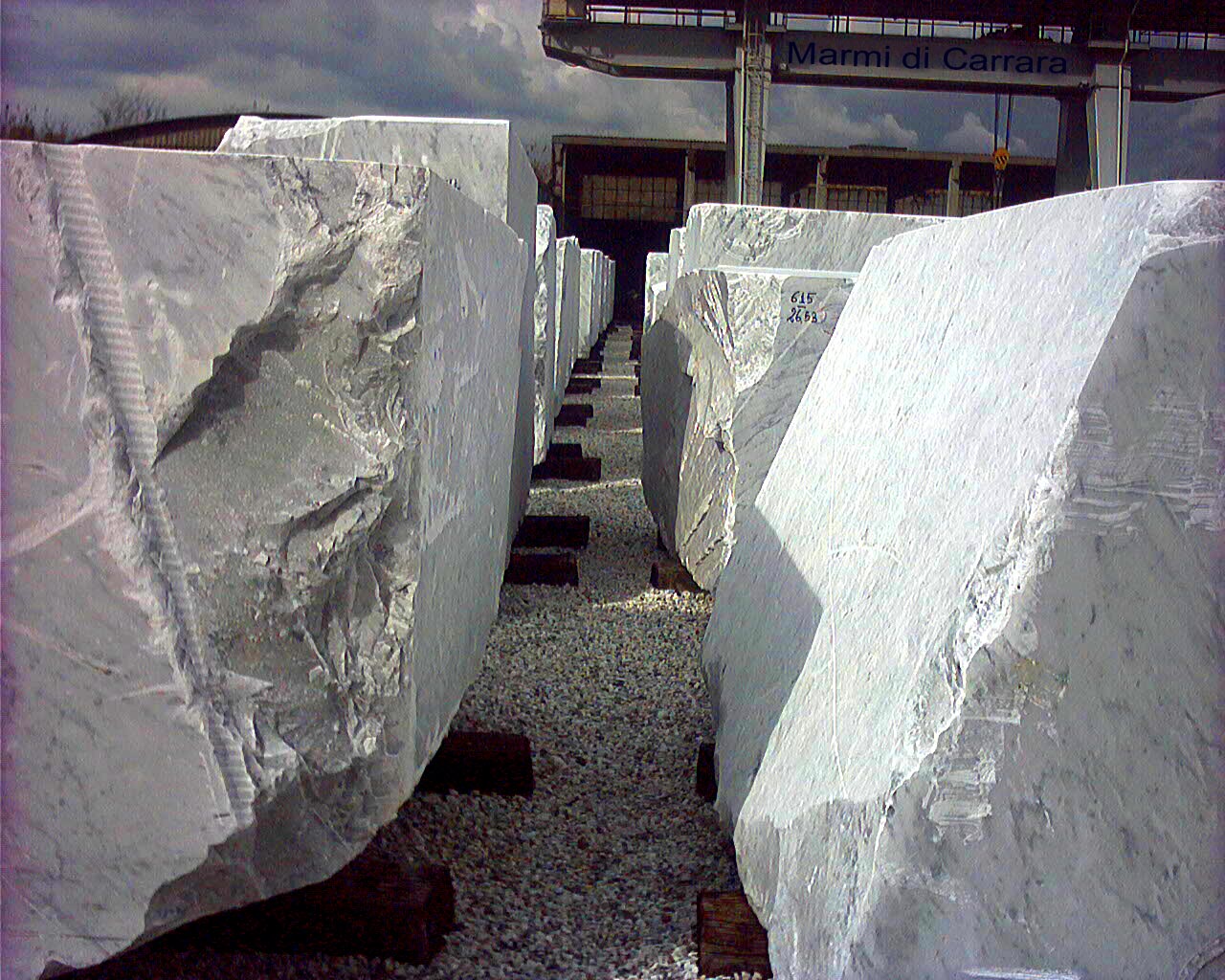 Bespoke Carrara Marble Installations