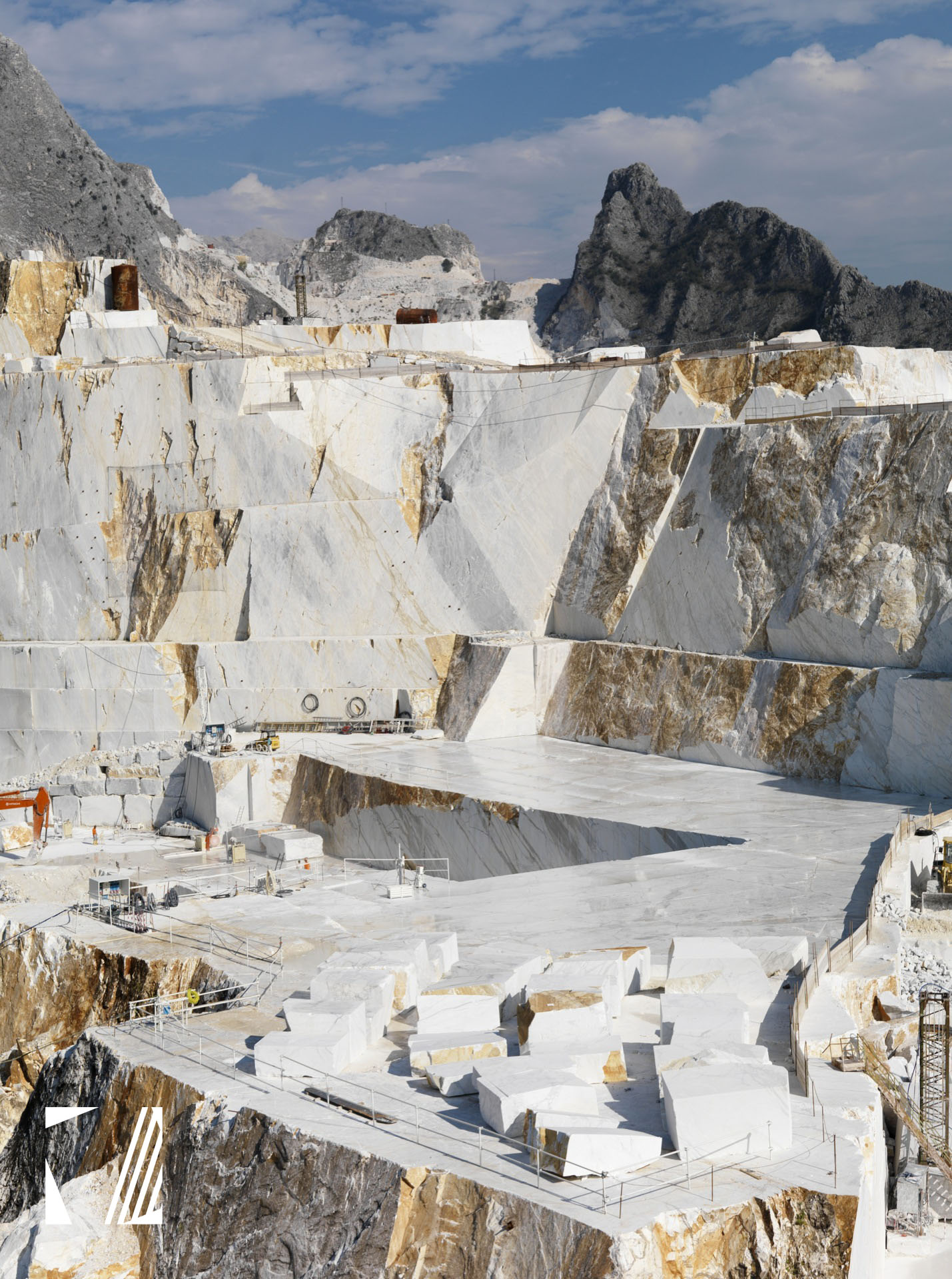 Bespoke Carrara Marble Installations