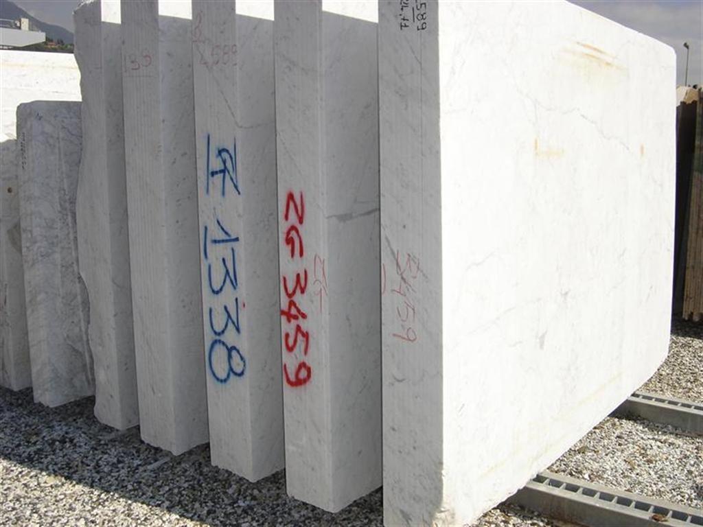 Bespoke Carrara Marble Installations