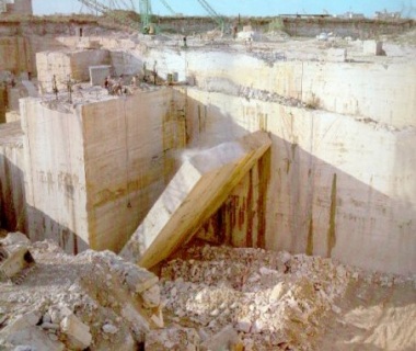 Bespoke Carrara Marble Installations