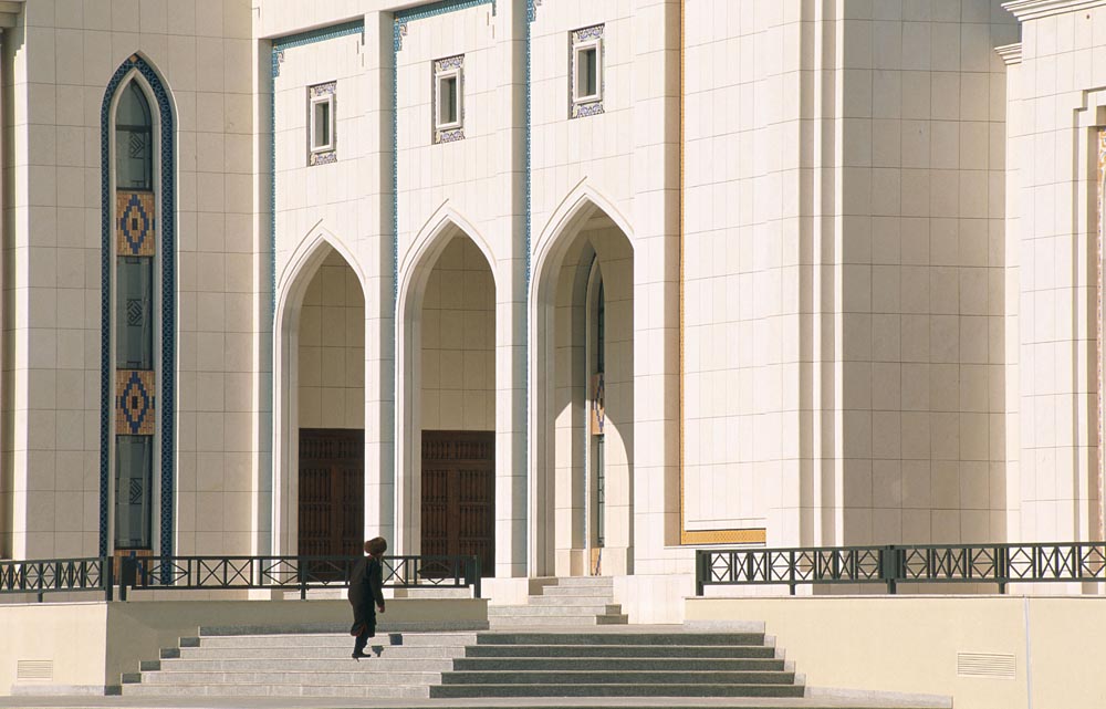 Bespoke Carrara Marble Installations