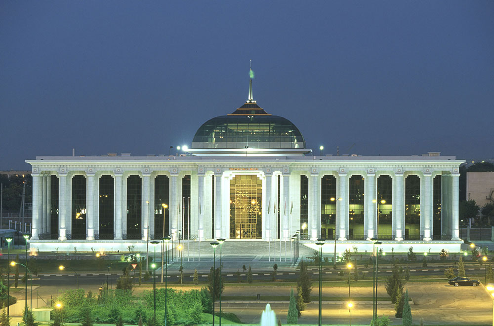 Bespoke Carrara Marble Installations