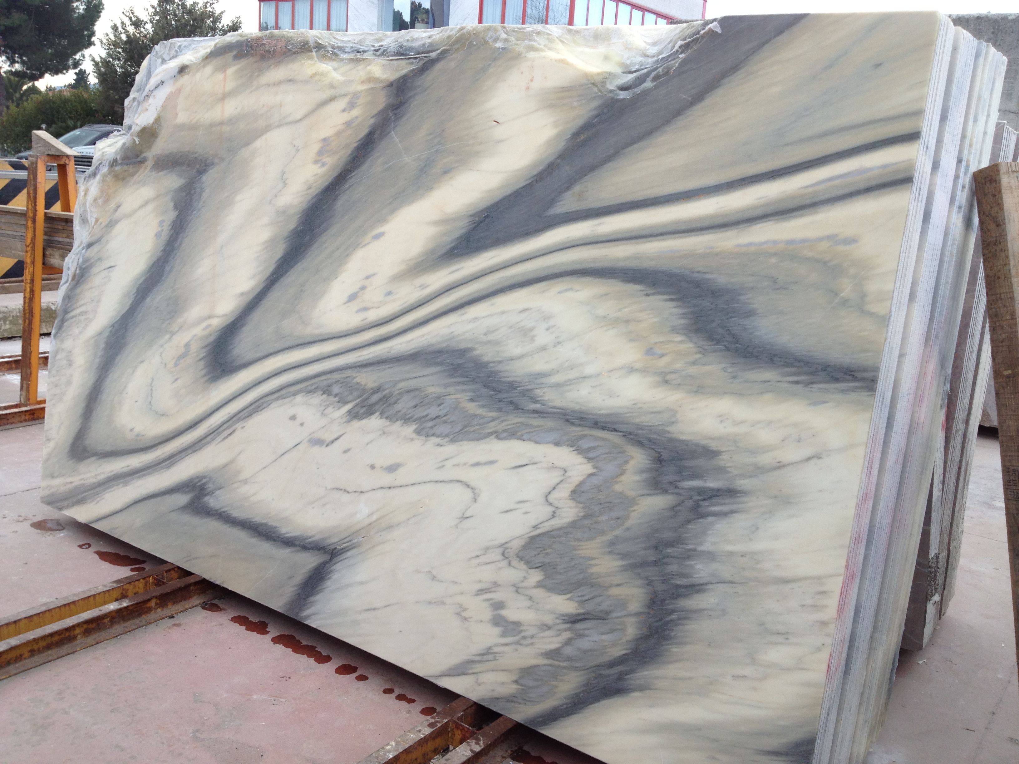 Bespoke Carrara Marble Installations