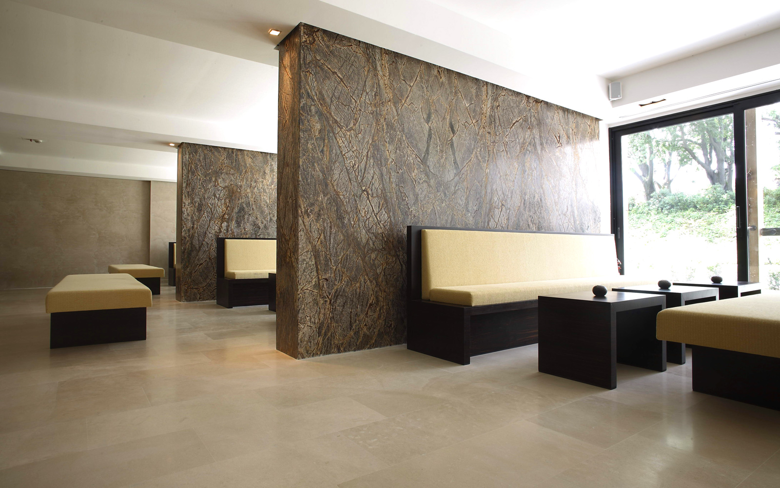 Bespoke Carrara Marble Installations