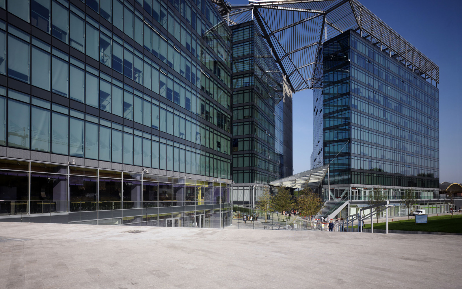 Bespoke Carrara Marble Installations