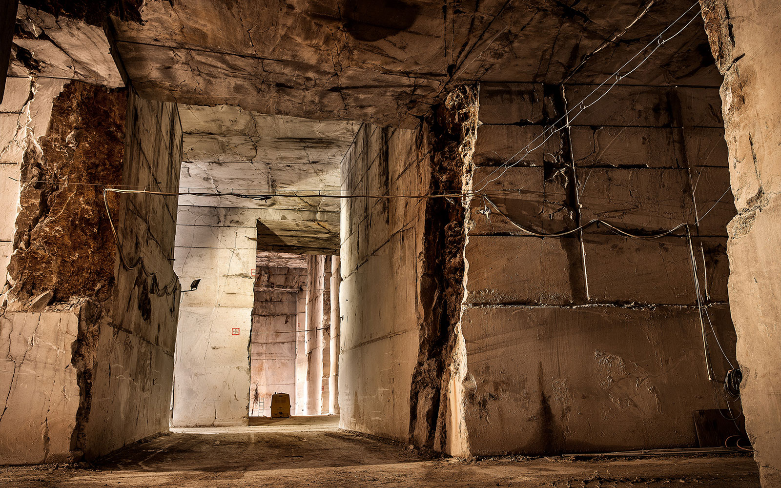 Bespoke Carrara Marble Installations