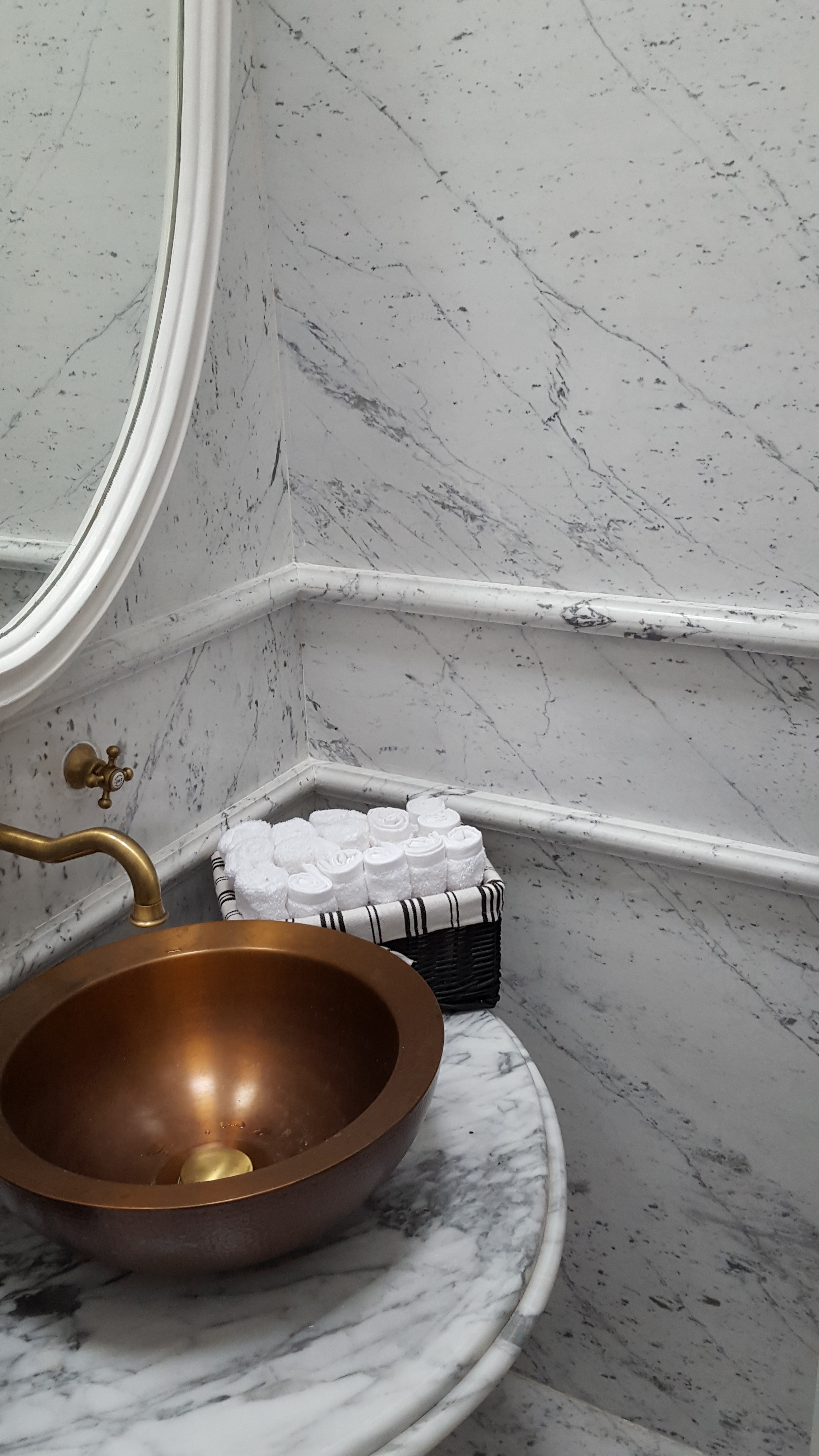 Bespoke Carrara Marble Installations