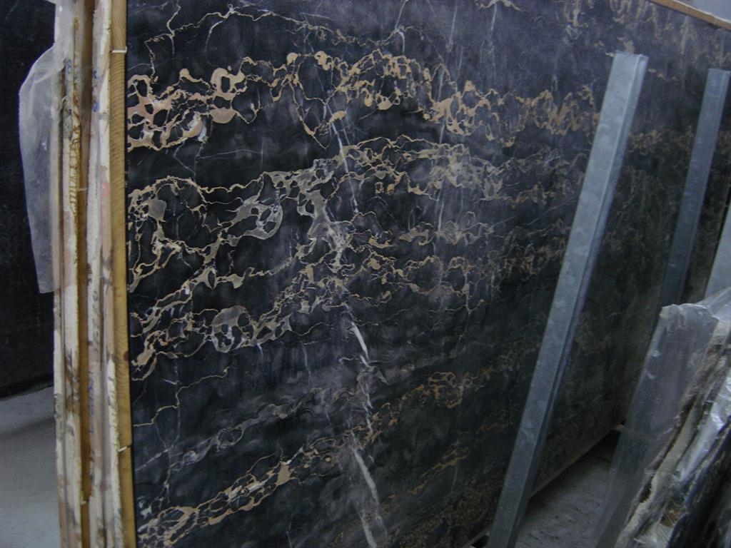 Bespoke Carrara Marble Installations