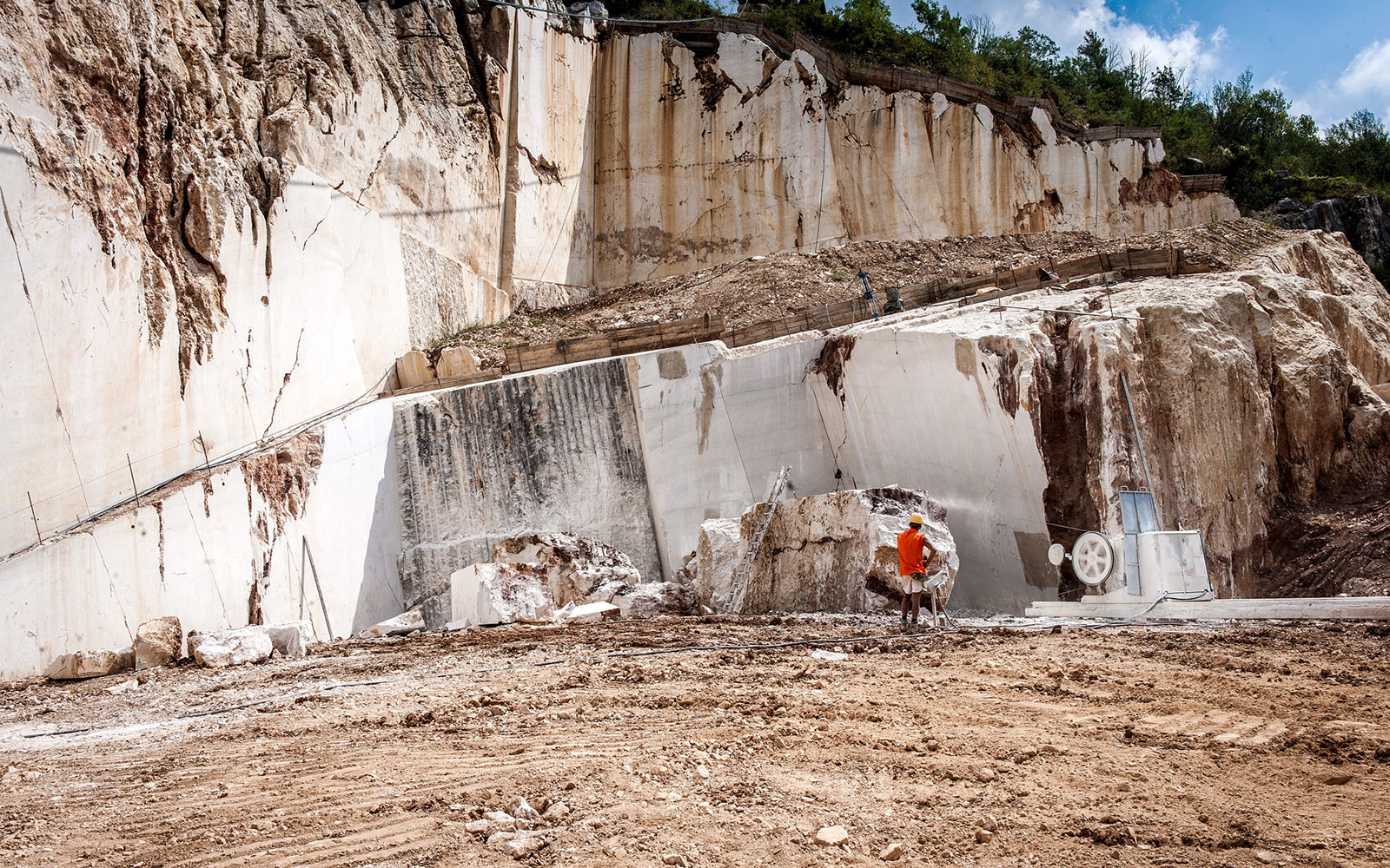 Bespoke Carrara Marble Installations