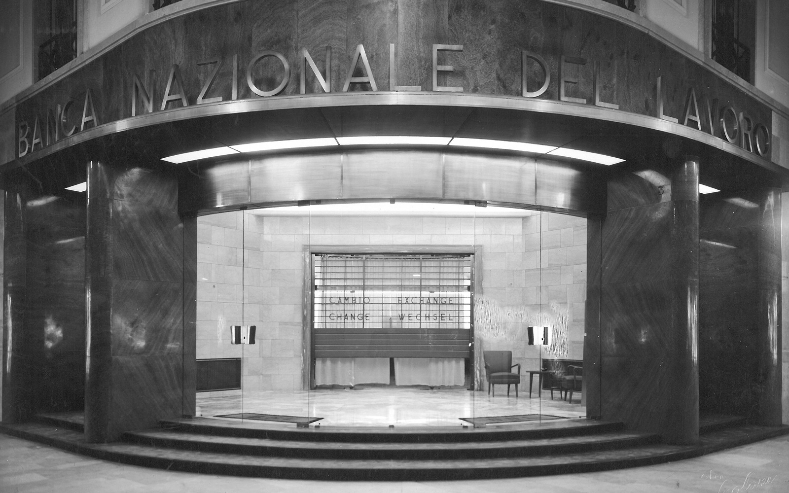 Bespoke Carrara Marble Installations