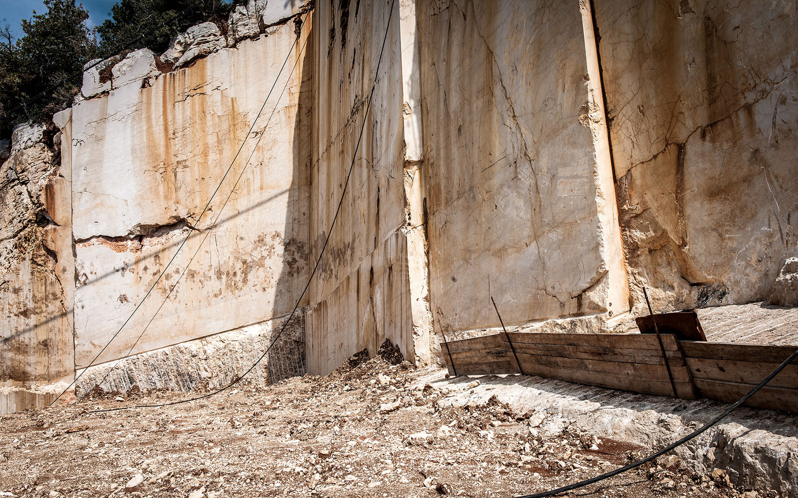 Bespoke Carrara Marble Installations