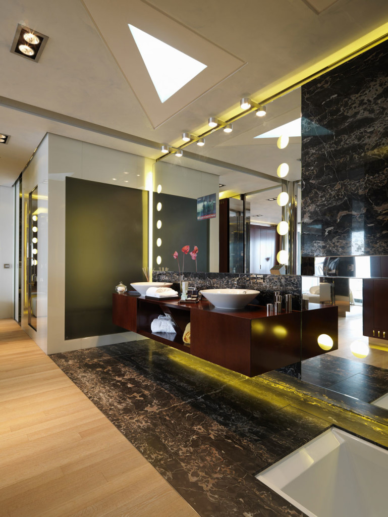 Bespoke Carrara Marble Installations