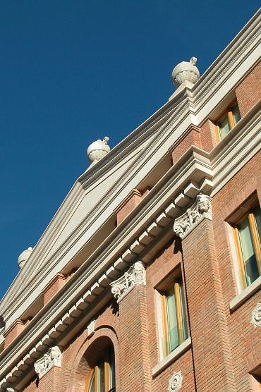 Bespoke Carrara Marble Installations