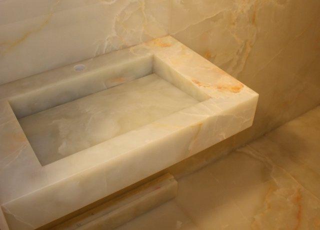 Bespoke Carrara Marble Installations