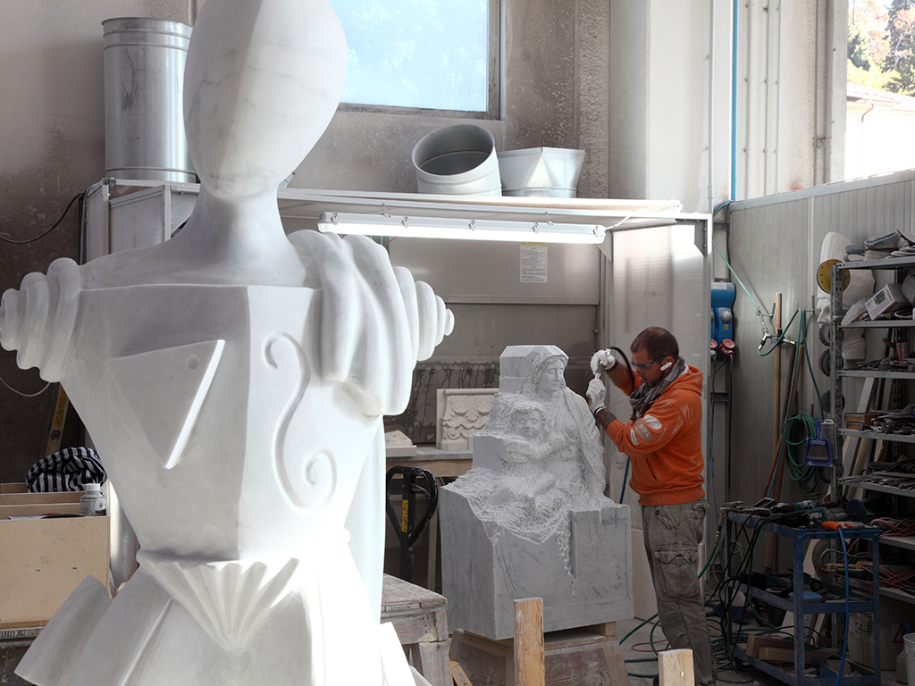 Bespoke Carrara Marble Installations