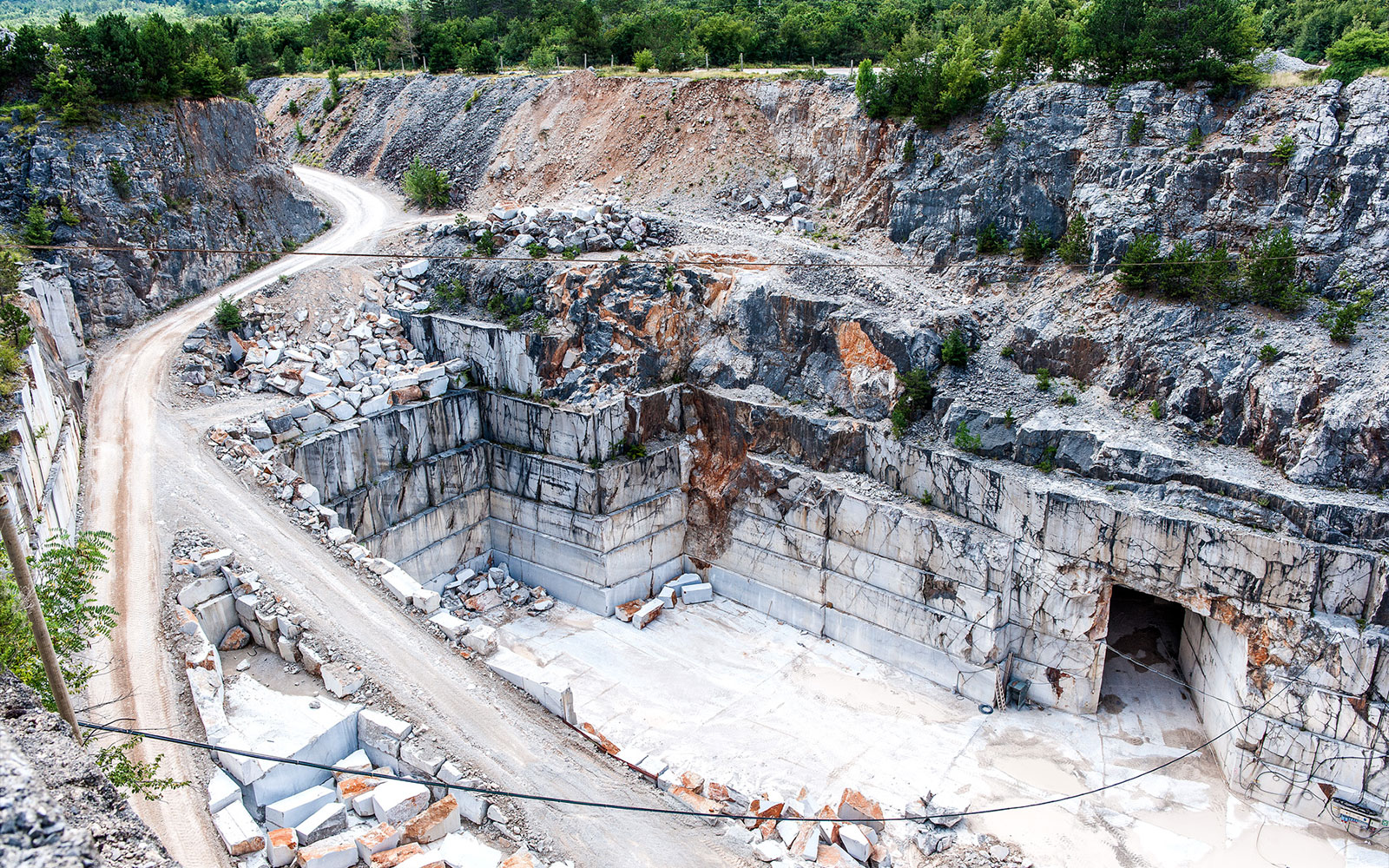 Bespoke Carrara Marble Installations