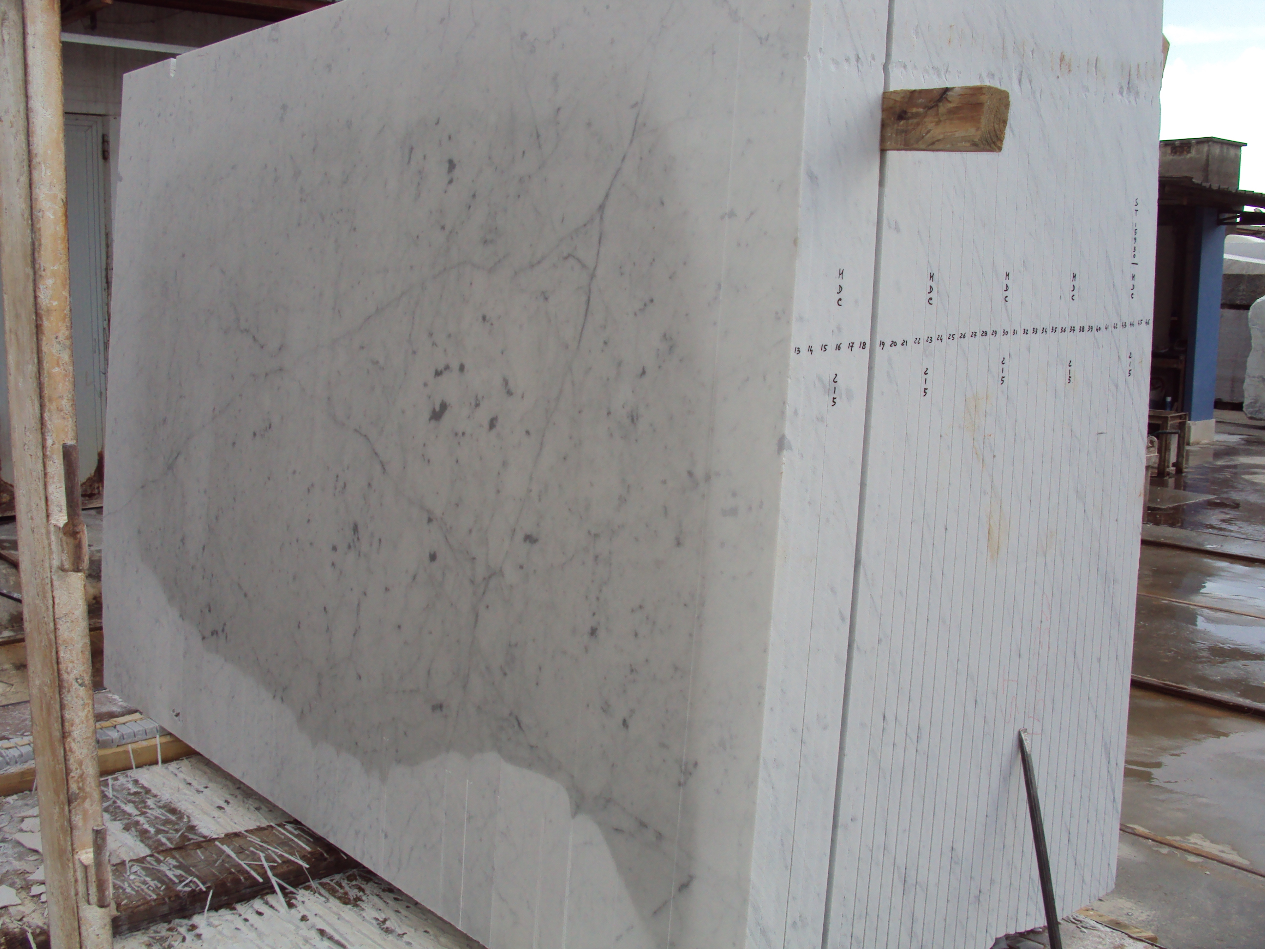 Bespoke Carrara Marble Installations