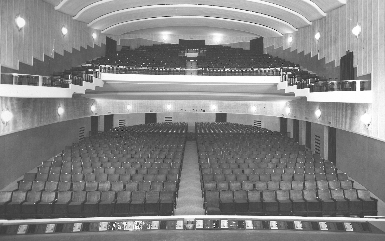 Bespoke Carrara Marble Installations