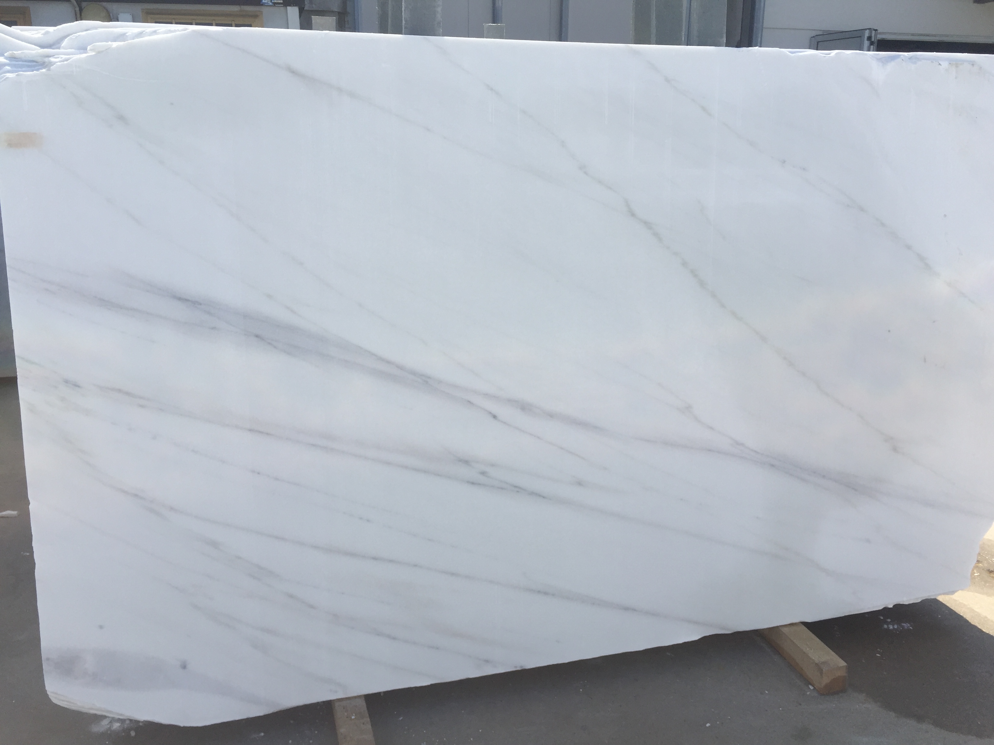 Luxury Carrara Marble Slabs