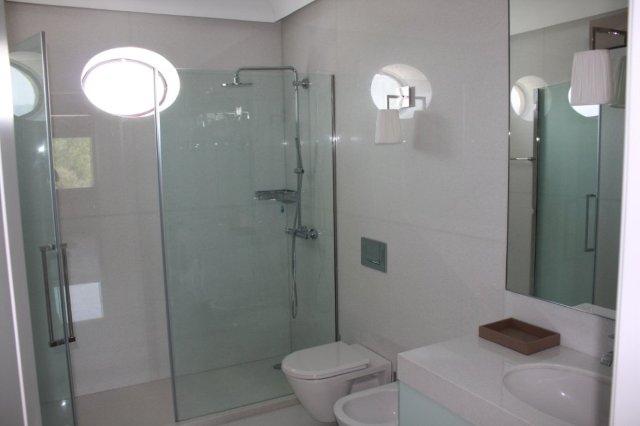 Luxury Carrara Marble Bathroom Design